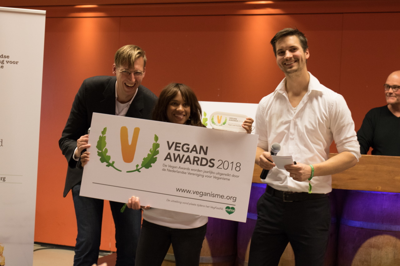 vegan-awards-2018-eetgelegenheid-vegan-junk-food-bar Winnaar van de Vegan Awards 2018 in de categorie Beste vegan eetgelegenheid: Vegan Junk Food Bar